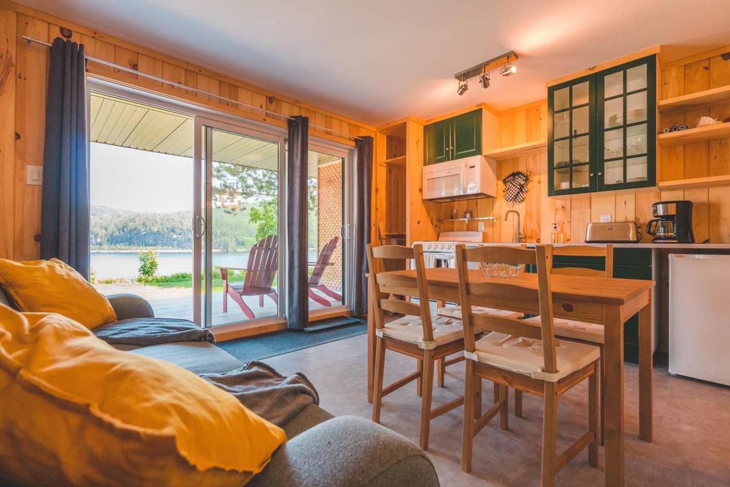 Le 2800 Du Parc Villa Shawinigan Kültér fotó